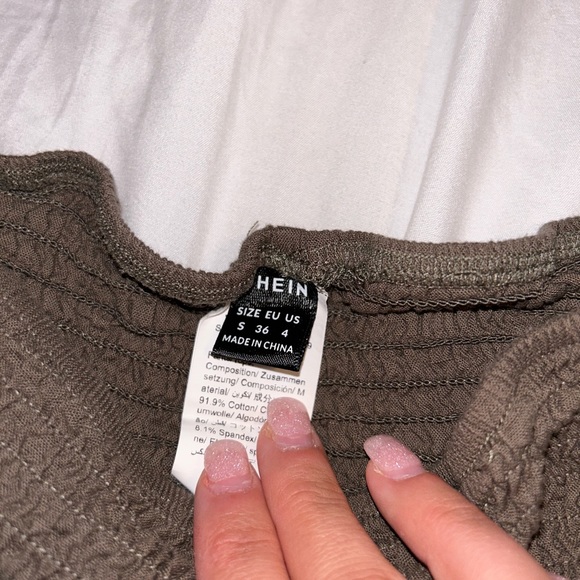 Shorts - Picture 2 of 2